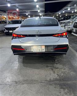 هیوندای ئەلەنترا